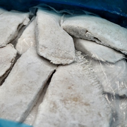 黄金カレイ唐揚げ　5kg(100gx50)　こがねからあげ