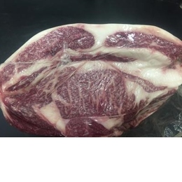 国産牛　B2等級(交雑)肩ロース　