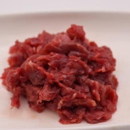 熊本馬刺しユッケ50g×20P  530円/50g