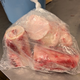 国産牛骨カット済み(牛ゲンコツ)