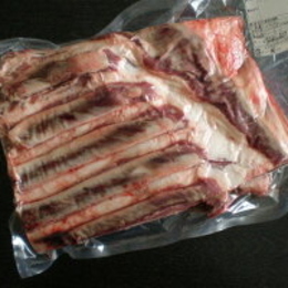 道東逸品　エゾ鹿肉【バラ肉　骨なし】1Kg　白糠産